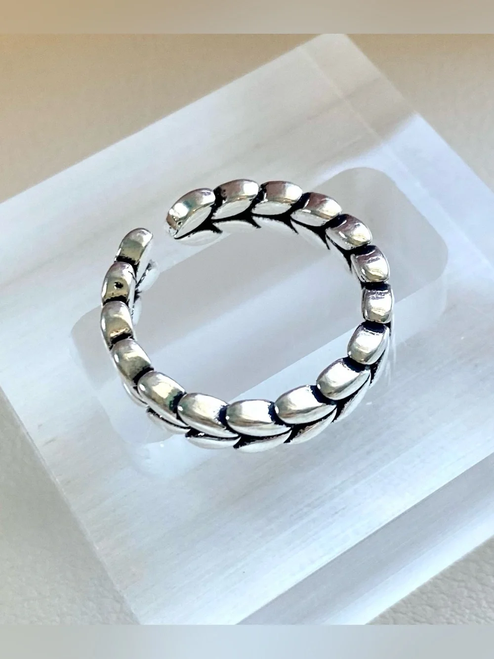 Sterling Silver Leaf Band Ring - Silver